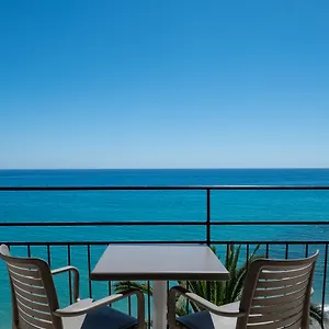 **** Hotel Western Premier De Galles France